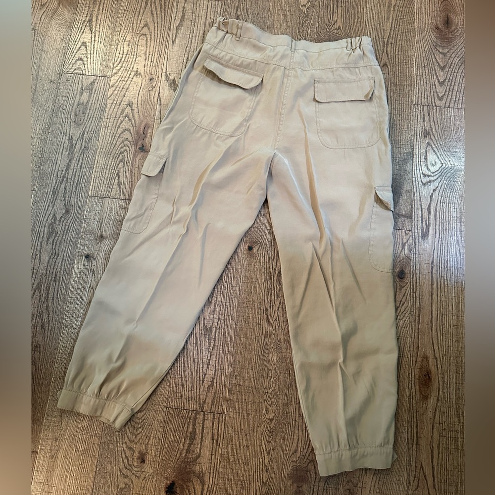 Max Studio dress cargo pants. Rayon polyester, sz XL